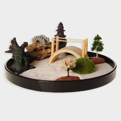 Japanese Censers Set