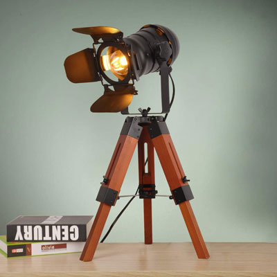 Tripod Light